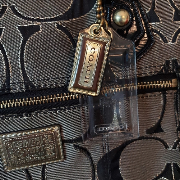 Coach Purse - Picture 4 of 9